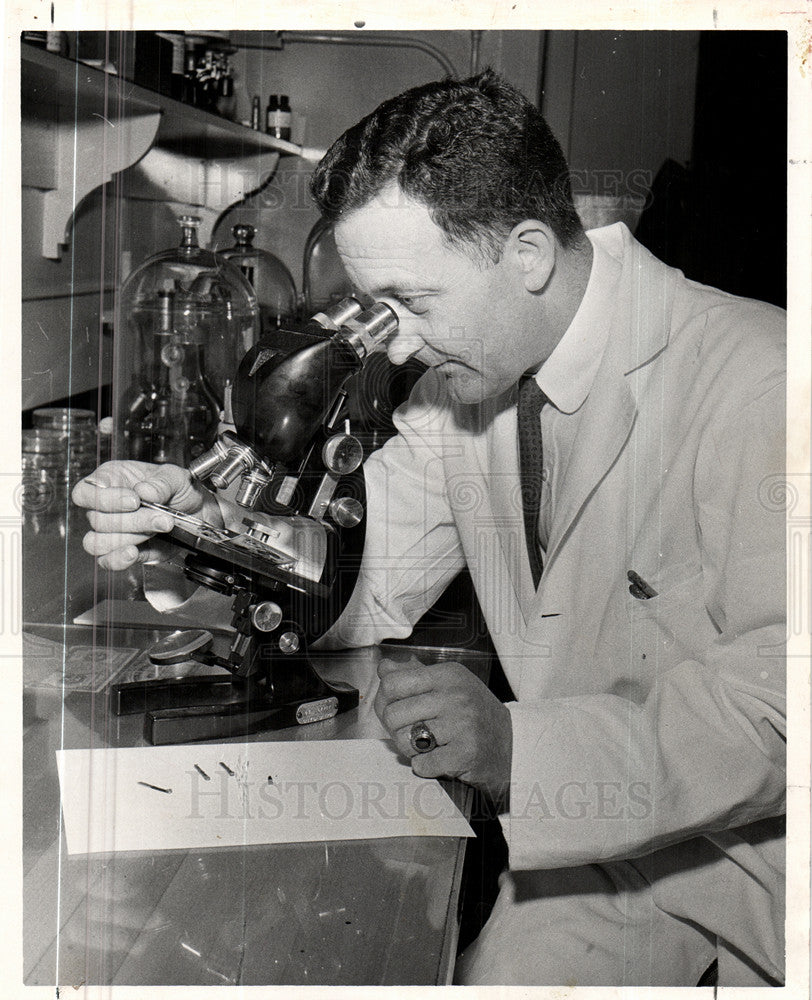 1960 Press Photo Detective Sgt Fred SchmidtPOLICE LABOR - Historic Images