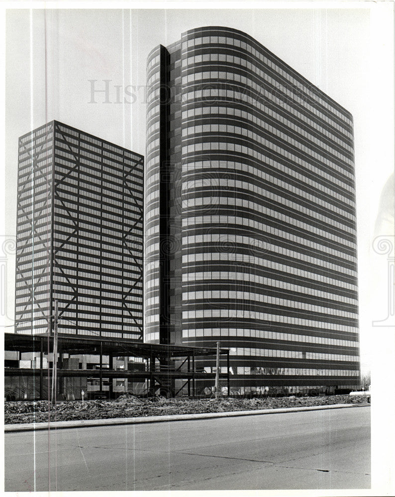 Press Photo Prudential Town Center cluster - Historic Images