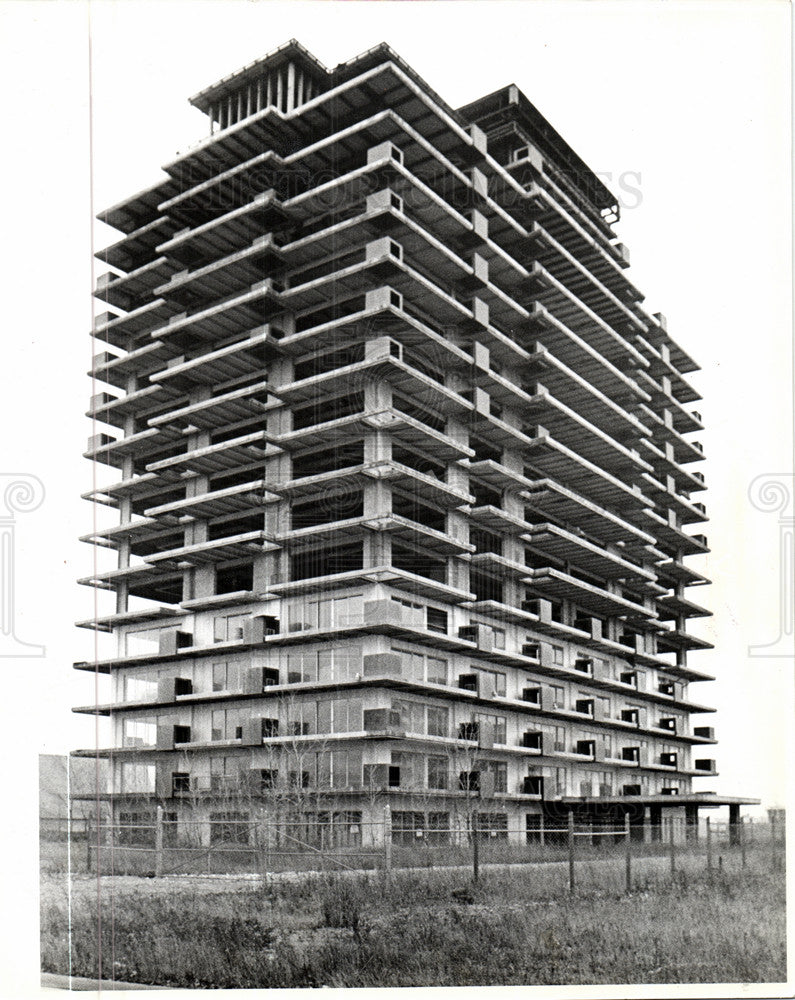 1990 Press Photo Providence Towers - Historic Images