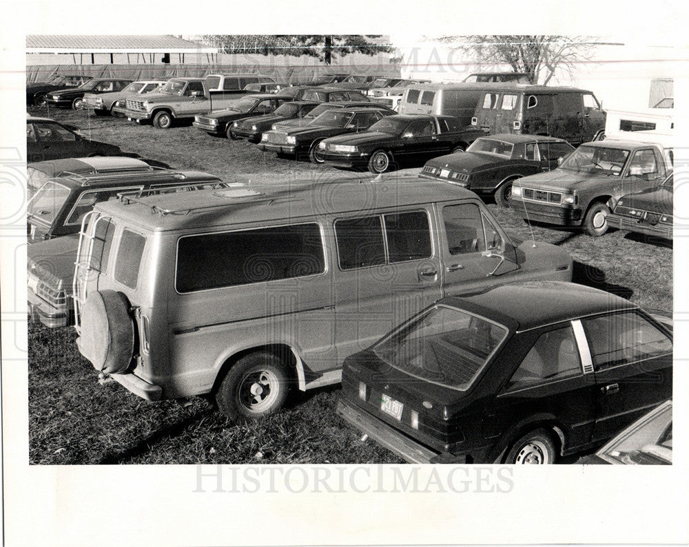 1988 Press Photo Detroit vehicles seized - Historic Images