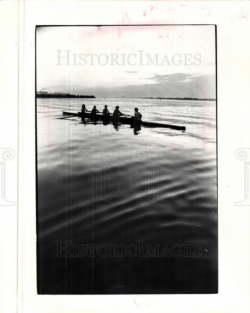 1977 Press Photo Rowing sport Lake river ocean oar - Historic Images