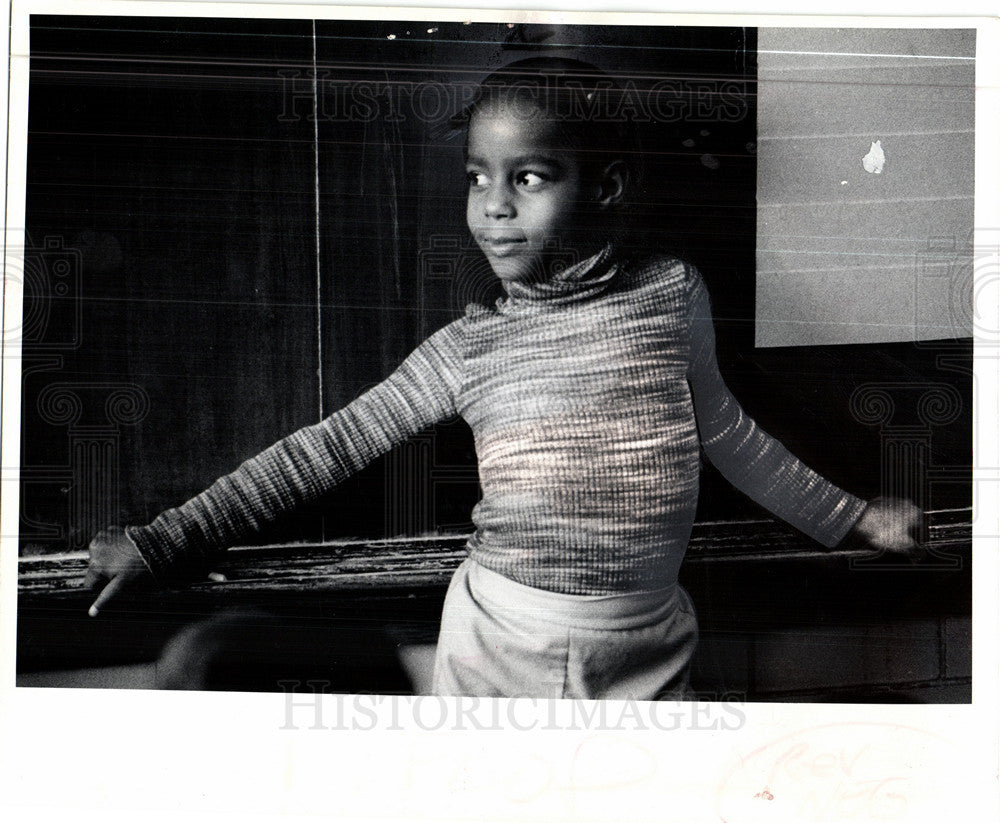 1974 Press Photo Show and tell Burbank Elementary - Historic Images