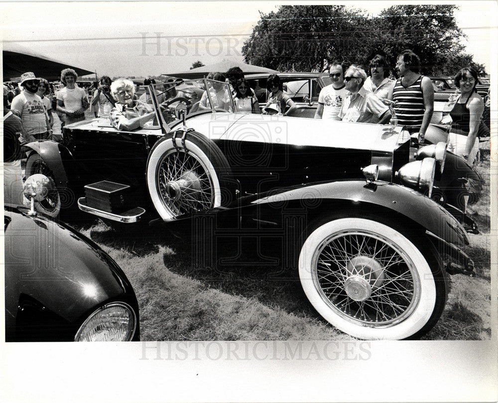 Press Photo Rolls Royce car company - Historic Images