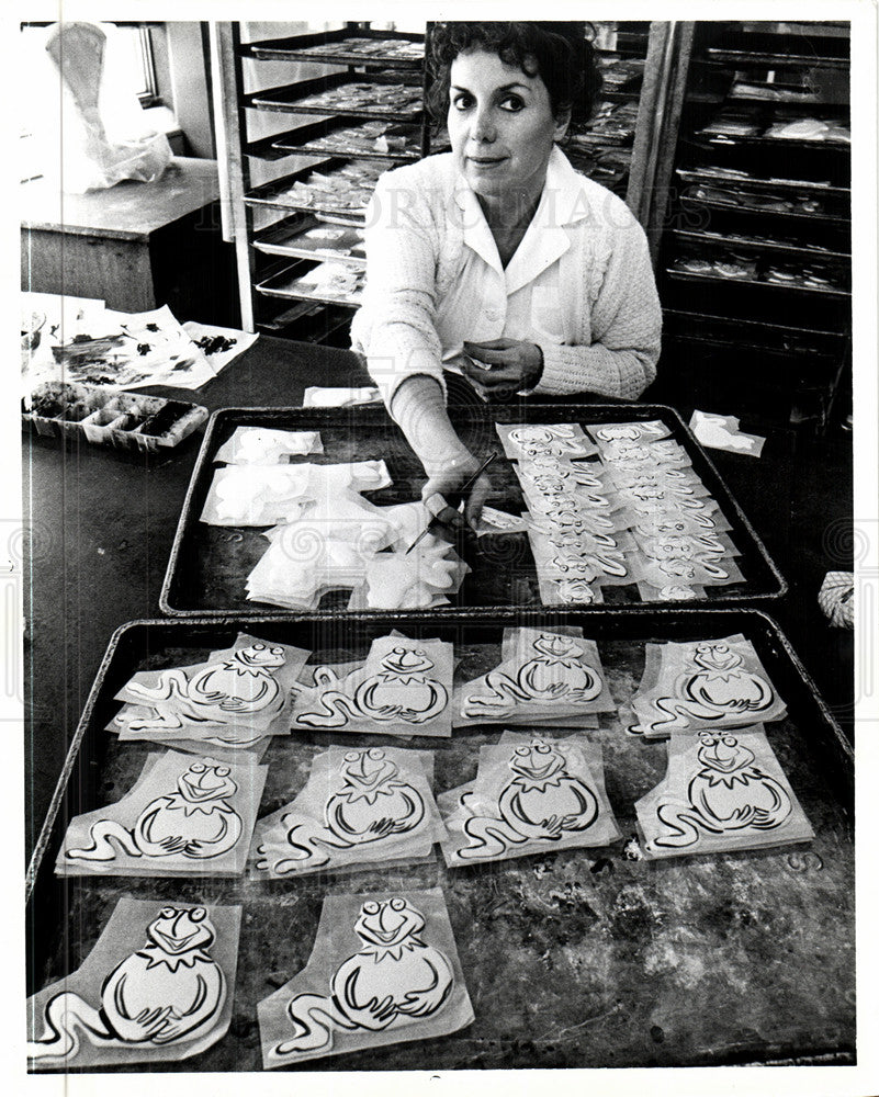 1979 Press Photo Sanders Fred Confectionery - Historic Images