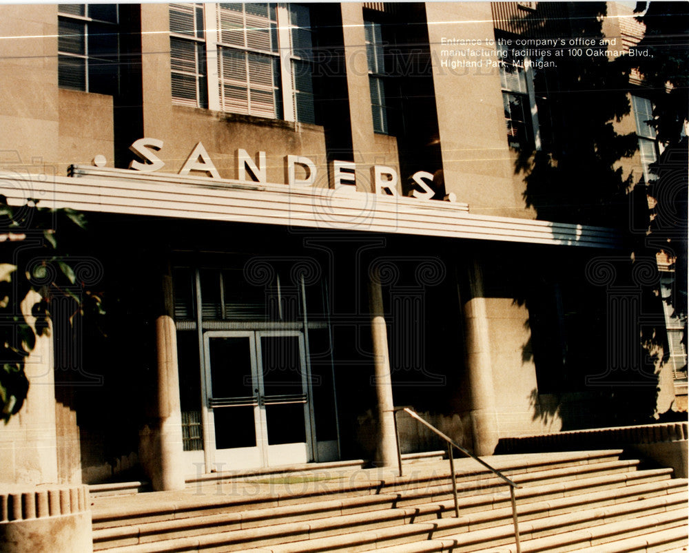 1990 Press Photo Sanders United States Detroit - Historic Images