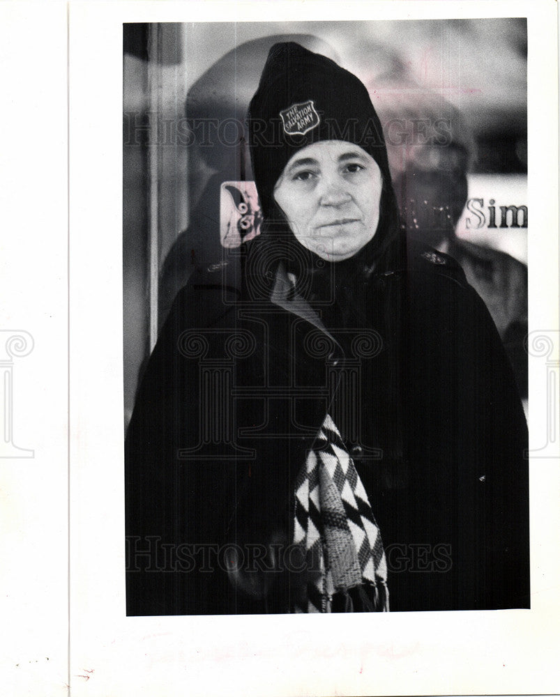 1974 Press Photo Salvation Army Bell Ringer - Historic Images