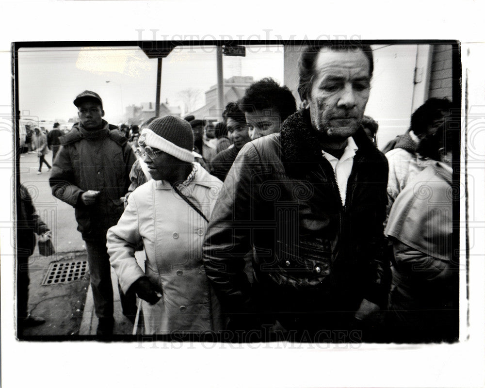 1991 Press Photo Salvation Army rally homless hungry - Historic Images