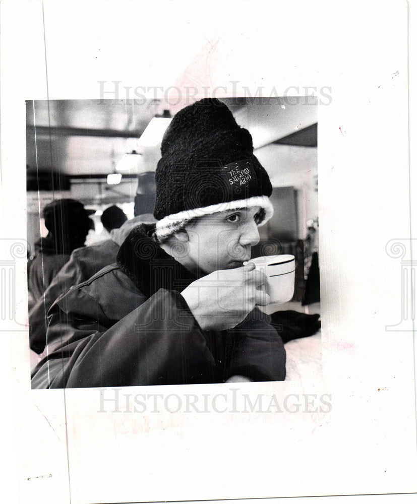 1974 Press Photo Salvation Army bell ringers Ricky - Historic Images