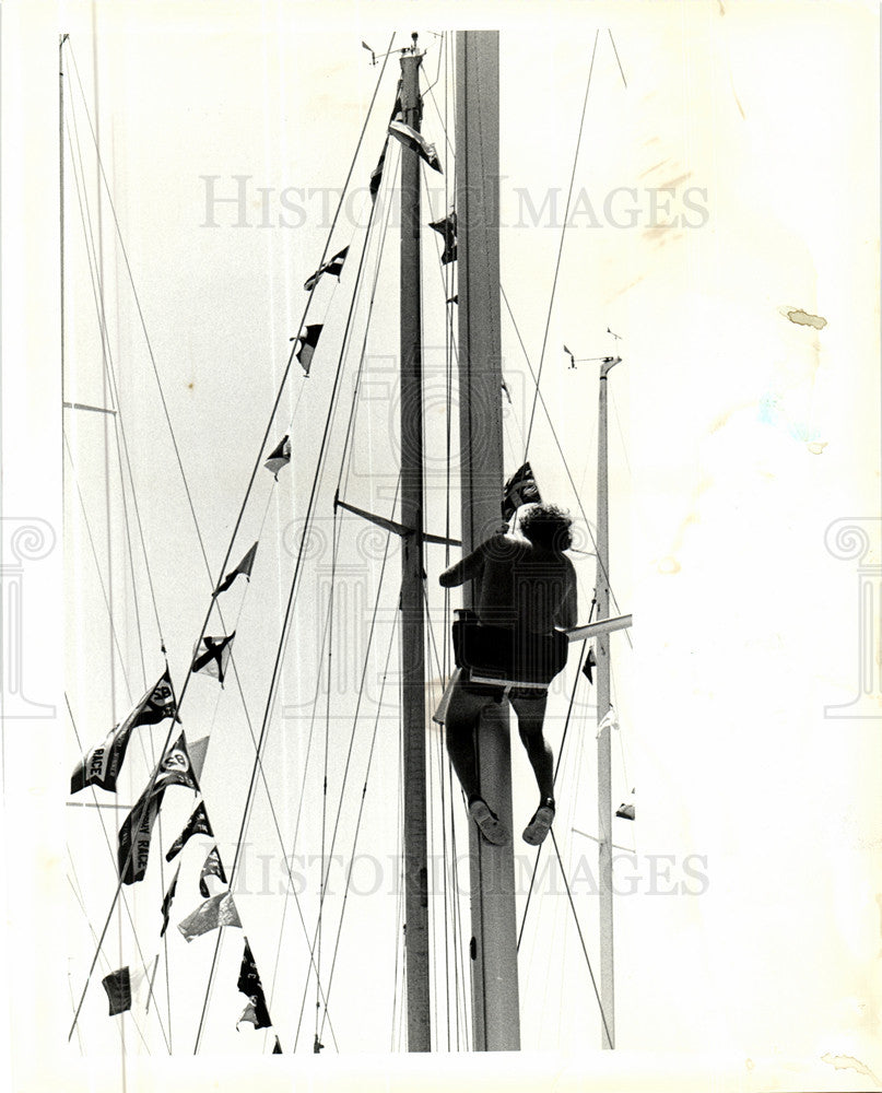 1986 Press Photo Port Huron to Mackinac Island Sailboat - Historic Images