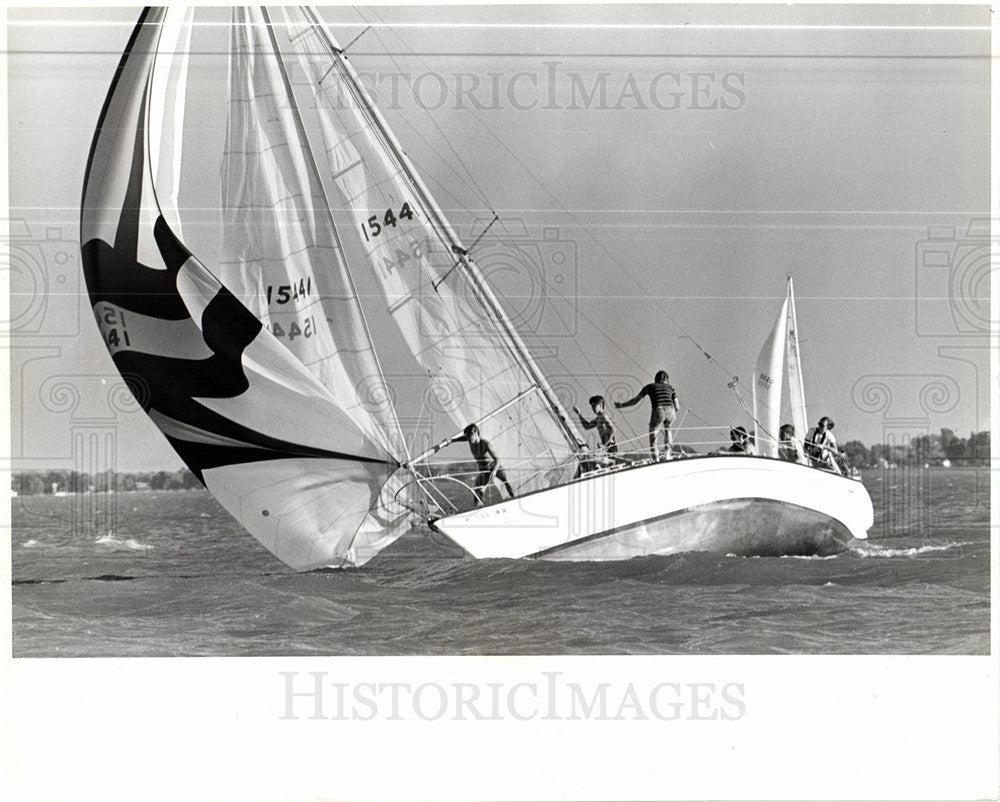 1978 Press Photo Sailing Boat Trouble hits water - Historic Images