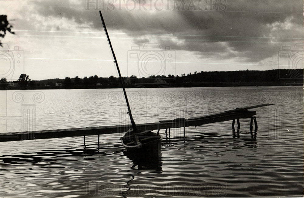 1980 Press Photo Sailboats Sailing Scenic Views - Historic Images