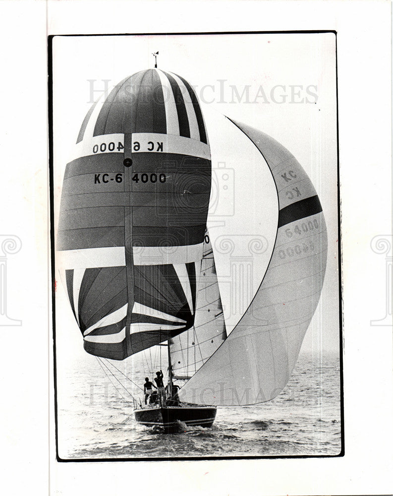 1978 Press Photo Sailboat entirely sails. - Historic Images