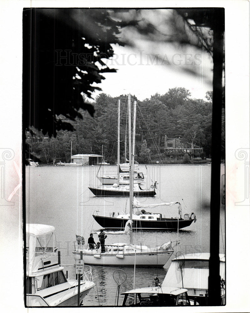 1979 Press Photo GO NORTH  moving up in pursuit   life - Historic Images