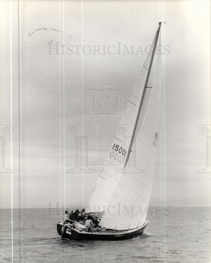 1975 Press Photo Sailboats Sailing Aggressive II - Historic Images