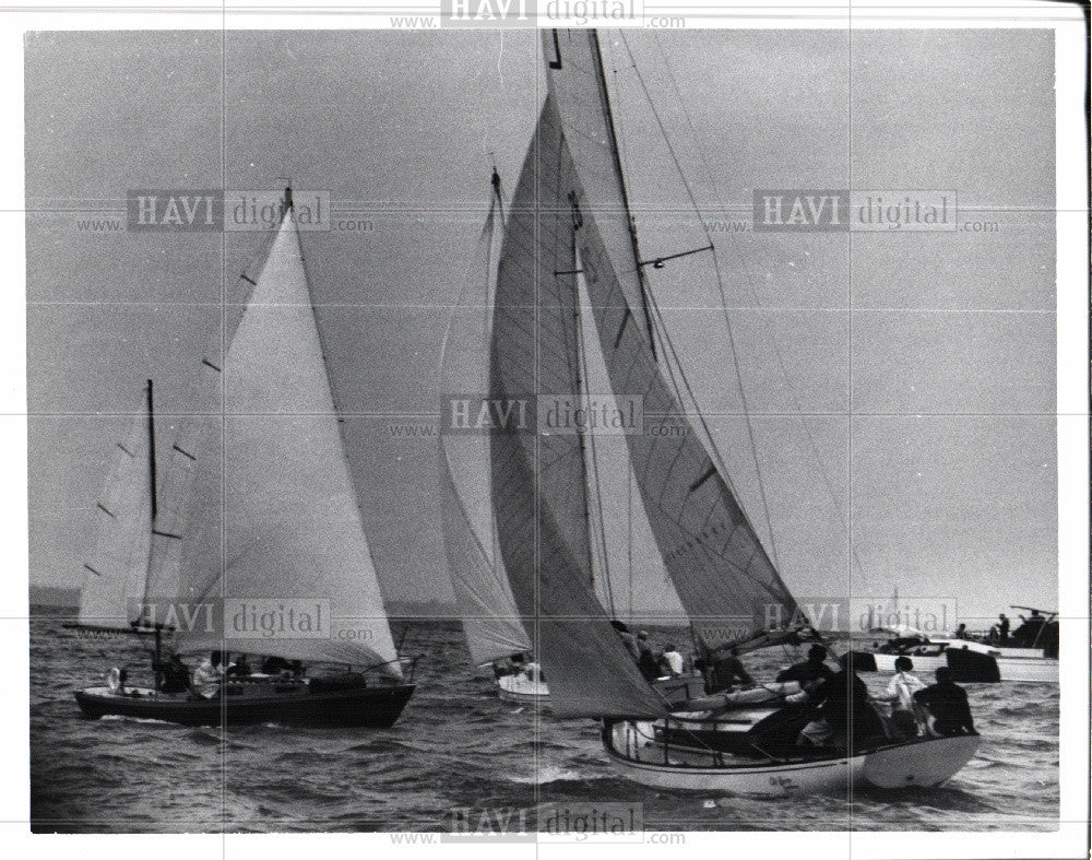 1959 Press Photo Sailing Yacht Boat Lake St Clair - Historic Images