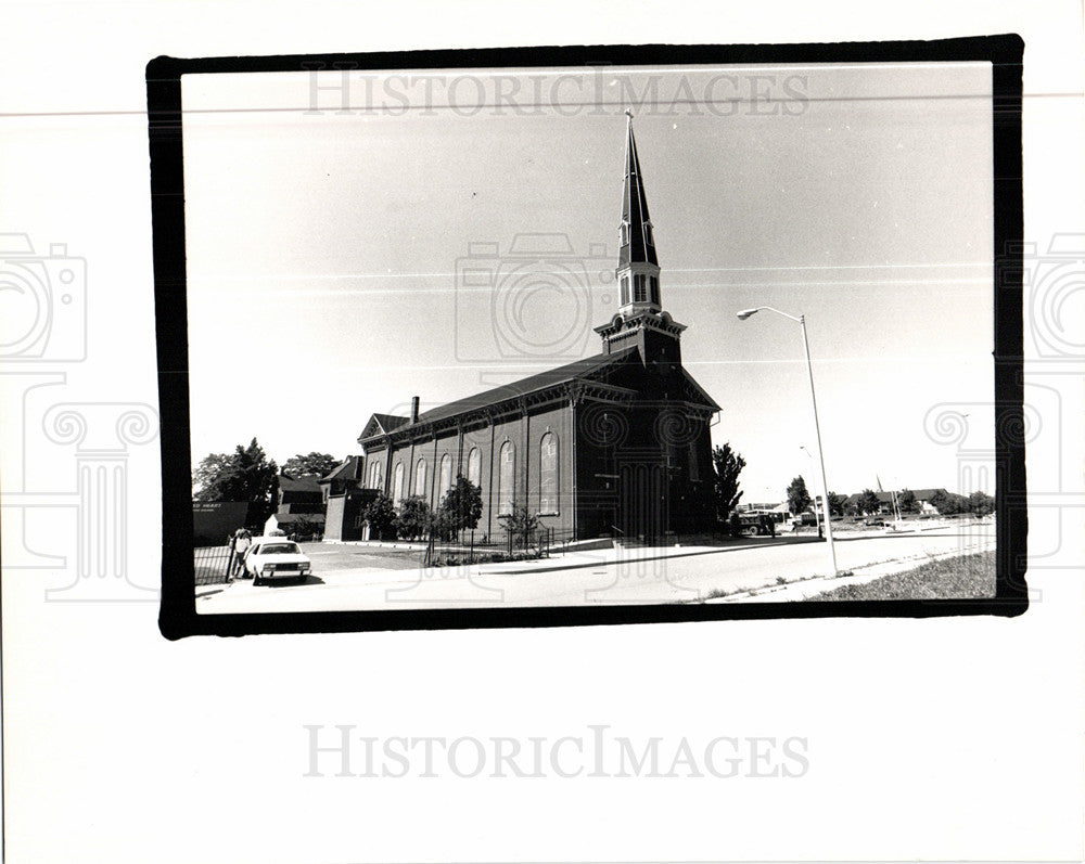 1989 Press Photo Sacred Heart Church - Historic Images
