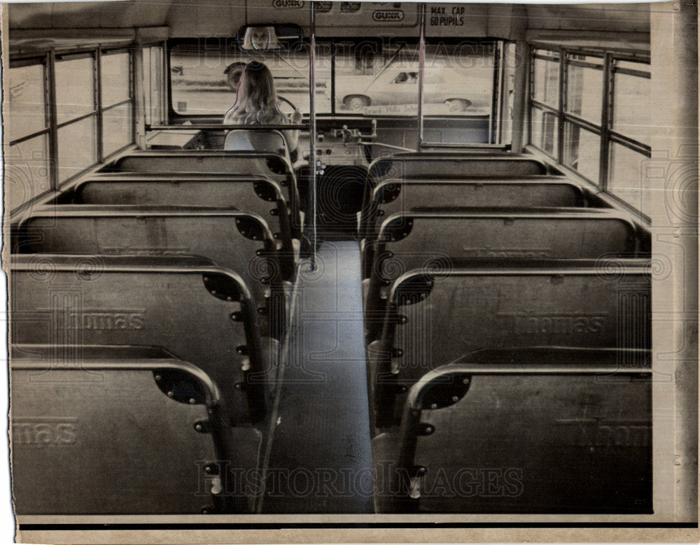 1970 Press Photo empty school bus arrives at Charlotte - Historic Images