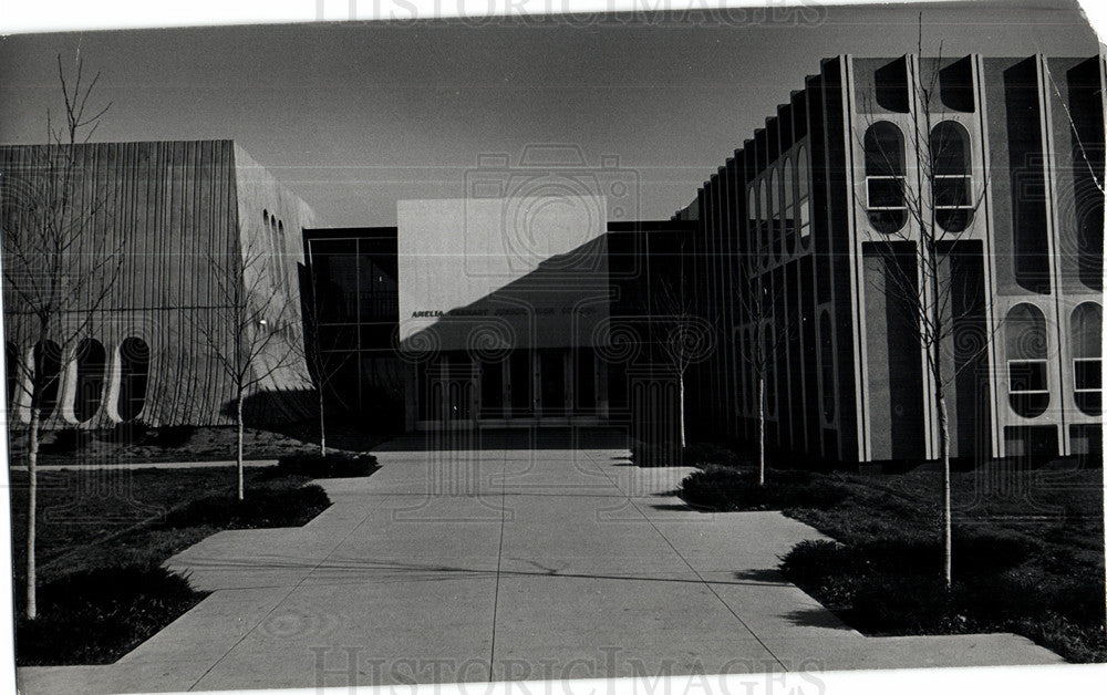 1966 Press Photo Earhart Jr. High Detroit - Historic Images