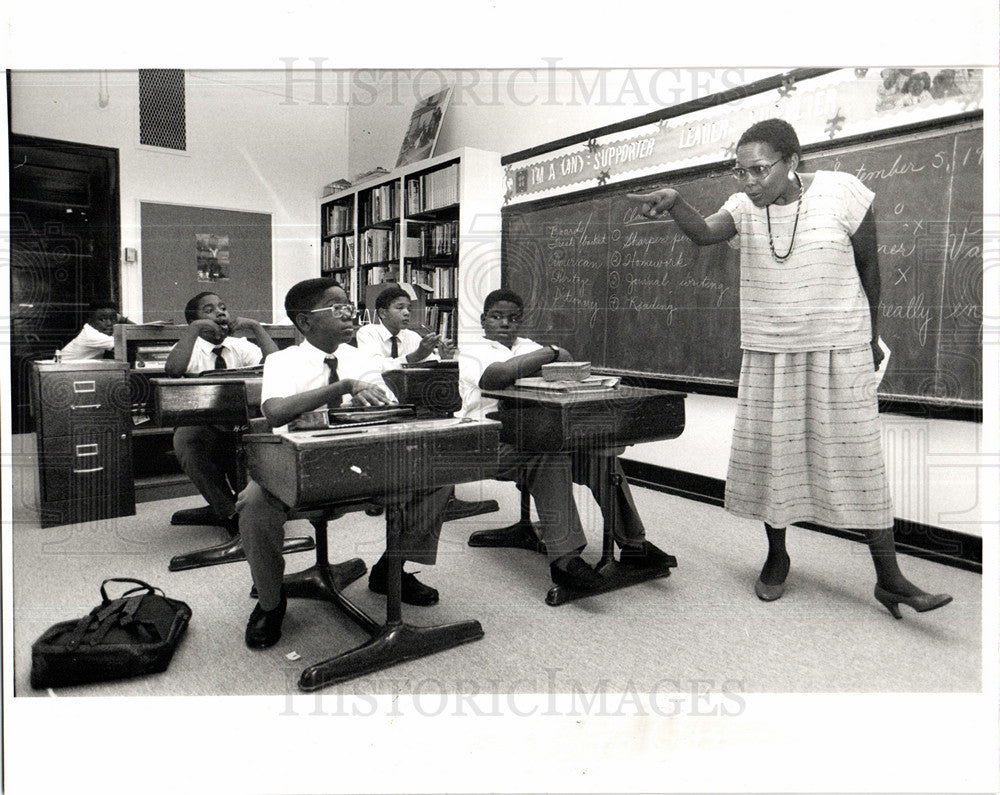 1990 Press Photo LInda Cassells Nataki Talibah NAACP - Historic Images