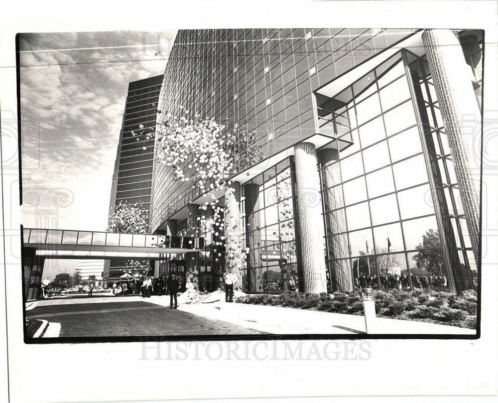 1987 Press Photo Radisson Plaza Hotel Southfield - Historic Images