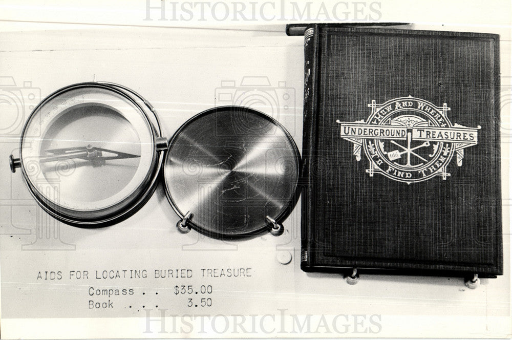 1940 Press Photo Aids Locating Buried Treasure Compass - Historic Images