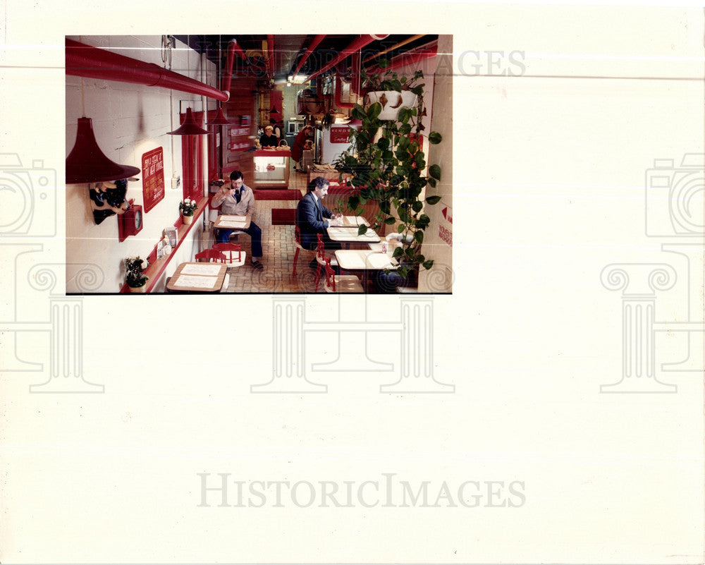 1989 Press Photo Layne Katzman Prime-Time Dining - Historic Images
