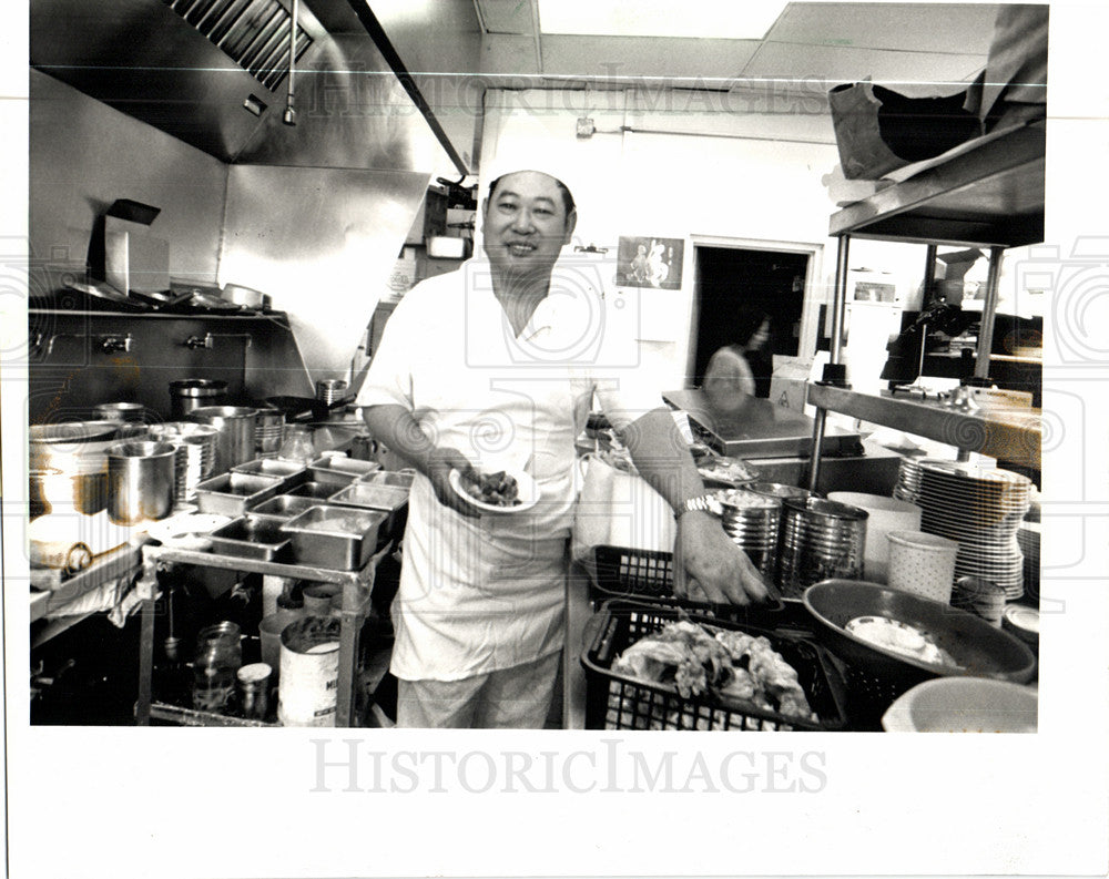 1990 Press Photo Chef Chiang-Ming, Szechuan Palace - Historic Images