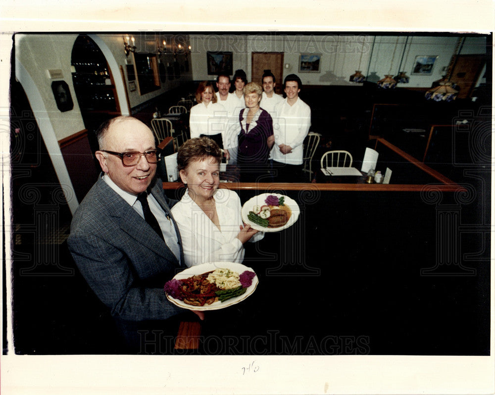 1993 Press Photo restaurant food drink dessert dine - Historic Images