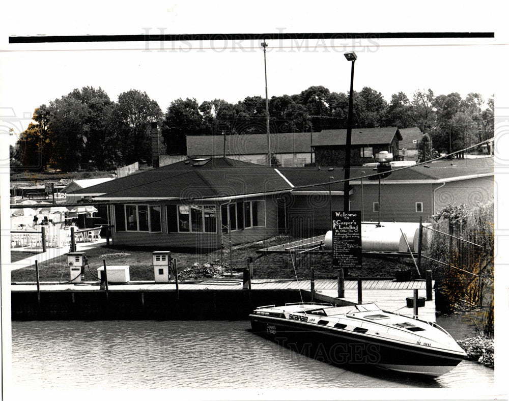 1988 Press Photo D.J.&#39;s Leamington fresh restaurant - Historic Images