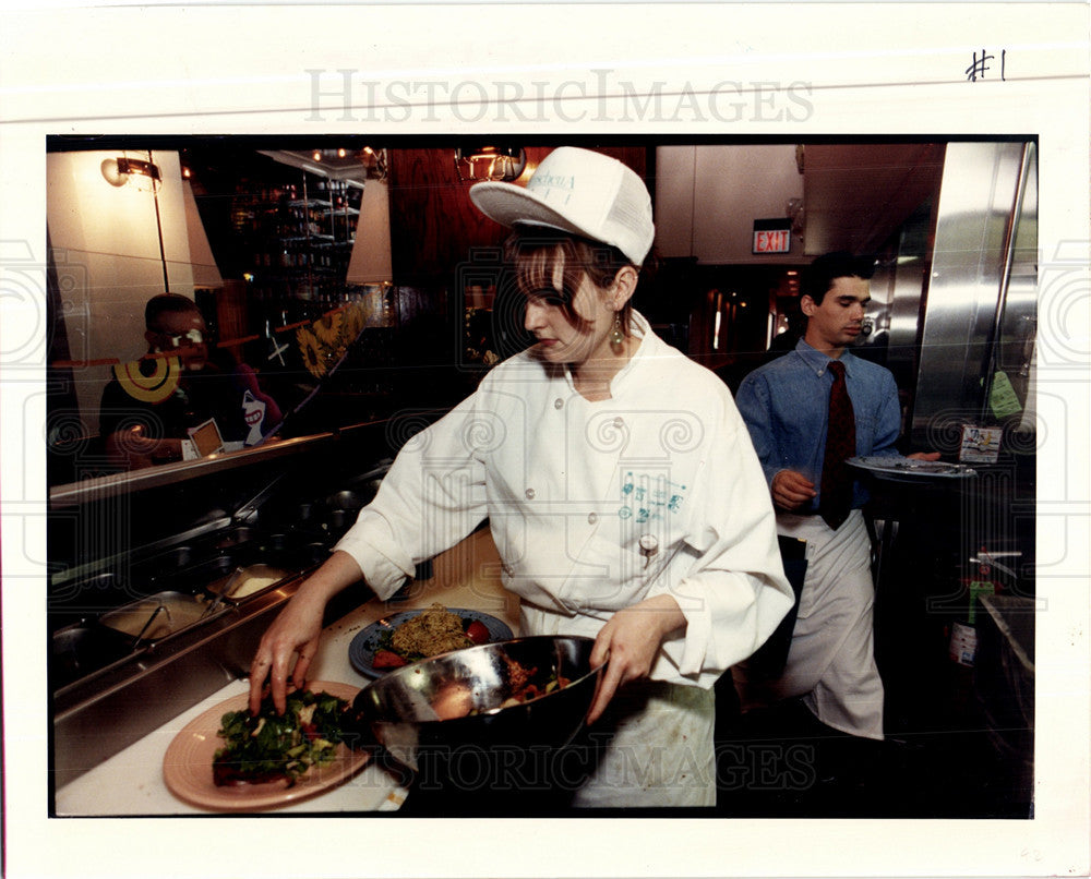 1993 Press Photo Bruschetta Cafe Oakland Mall&#39;s Katie - Historic Images