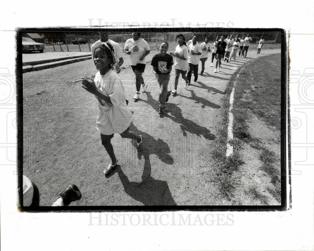 1992 Press Photo Maj. Gen. Wallace Arnold ROTC - Historic Images