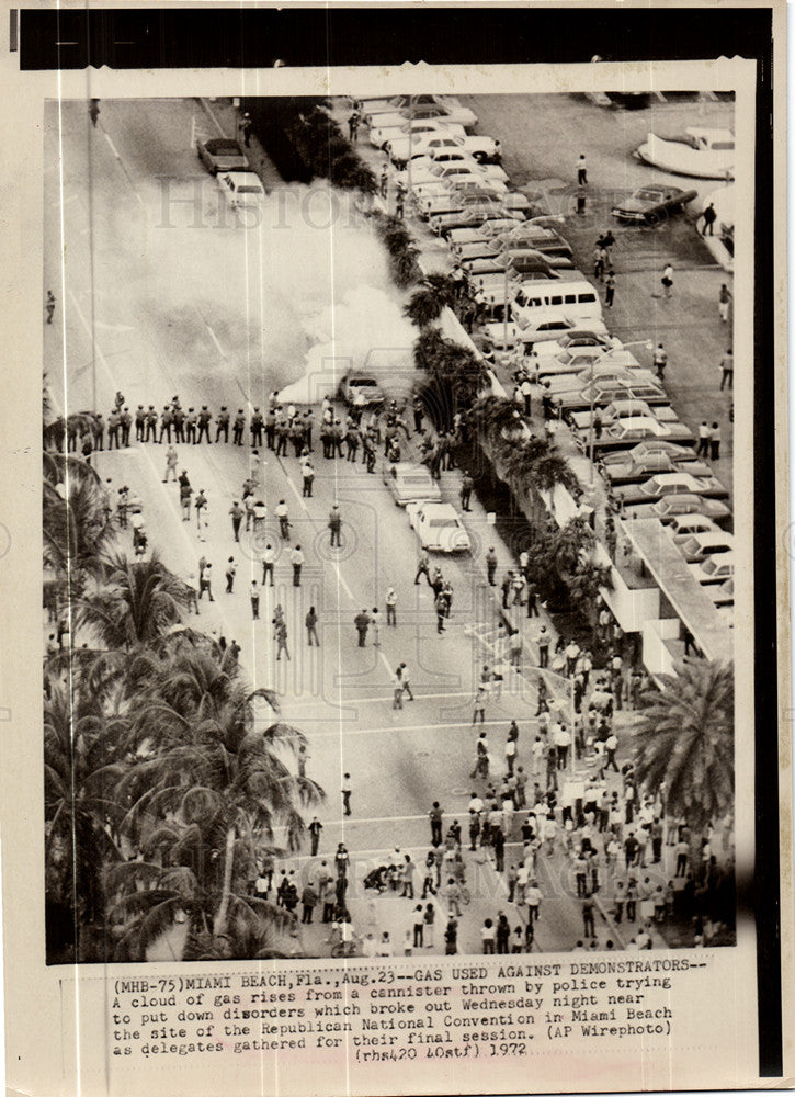 1972 Press Photo police miami beach republican disorder - Historic Images