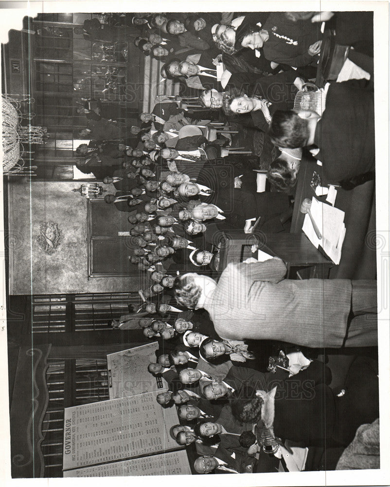 1956 Press Photo Summerfield GOP delegates caucus - Historic Images