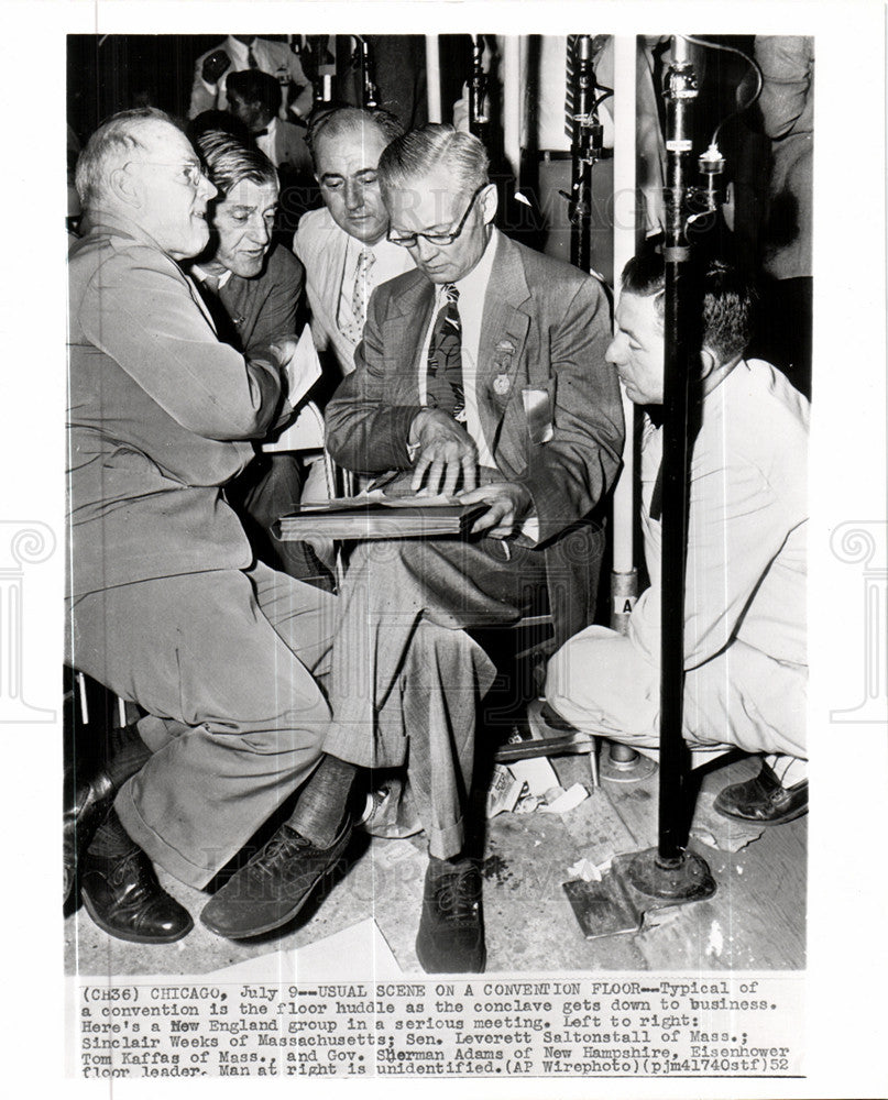 Press Photo sinclair weeks tom kaffas convention - Historic Images