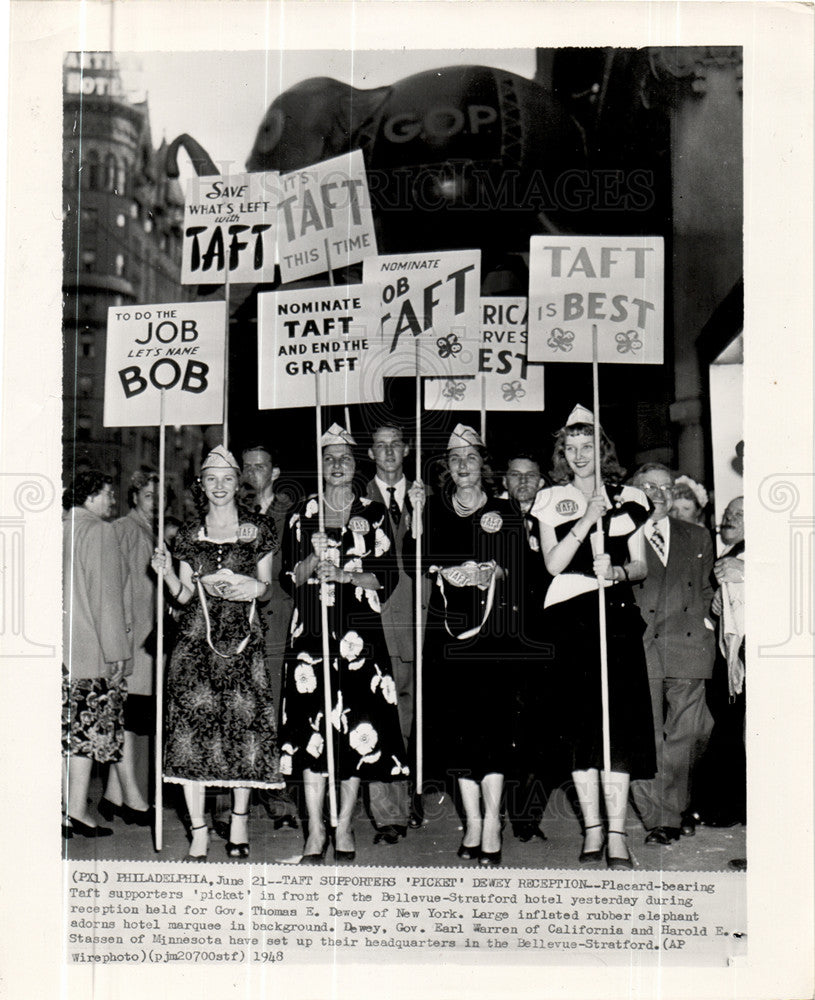 1948 Press Photo Taft Picket Thomas E. Dewey - Historic Images