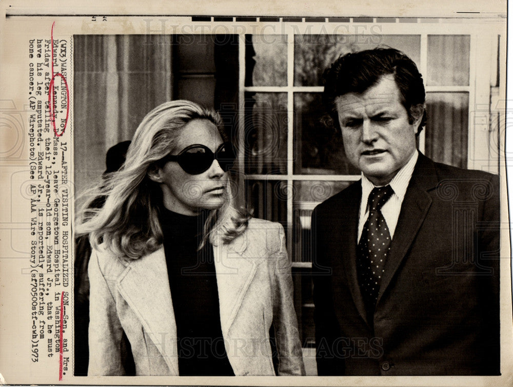 1973 Press Photo Sen. Edward M. Kennedy Wife Washington - Historic Images