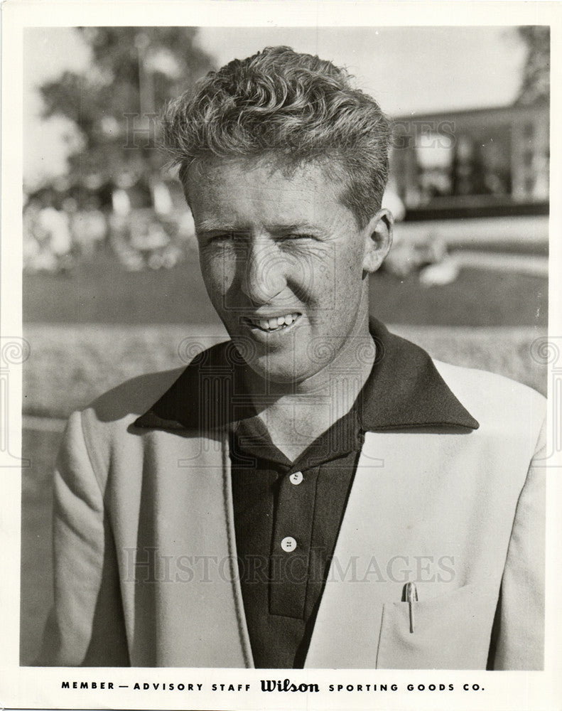 1953 Press Photo Les Kennedy, wilson sporting goods - Historic Images