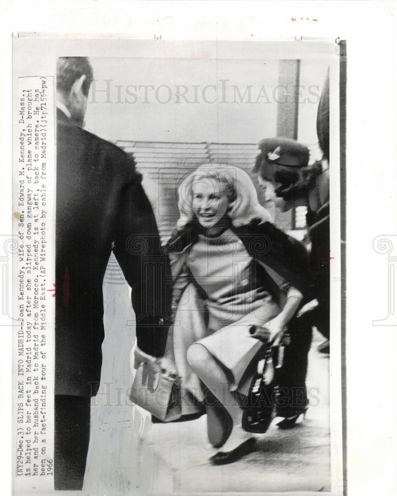 1966 Press Photo Joan kennedy Musician - Historic Images