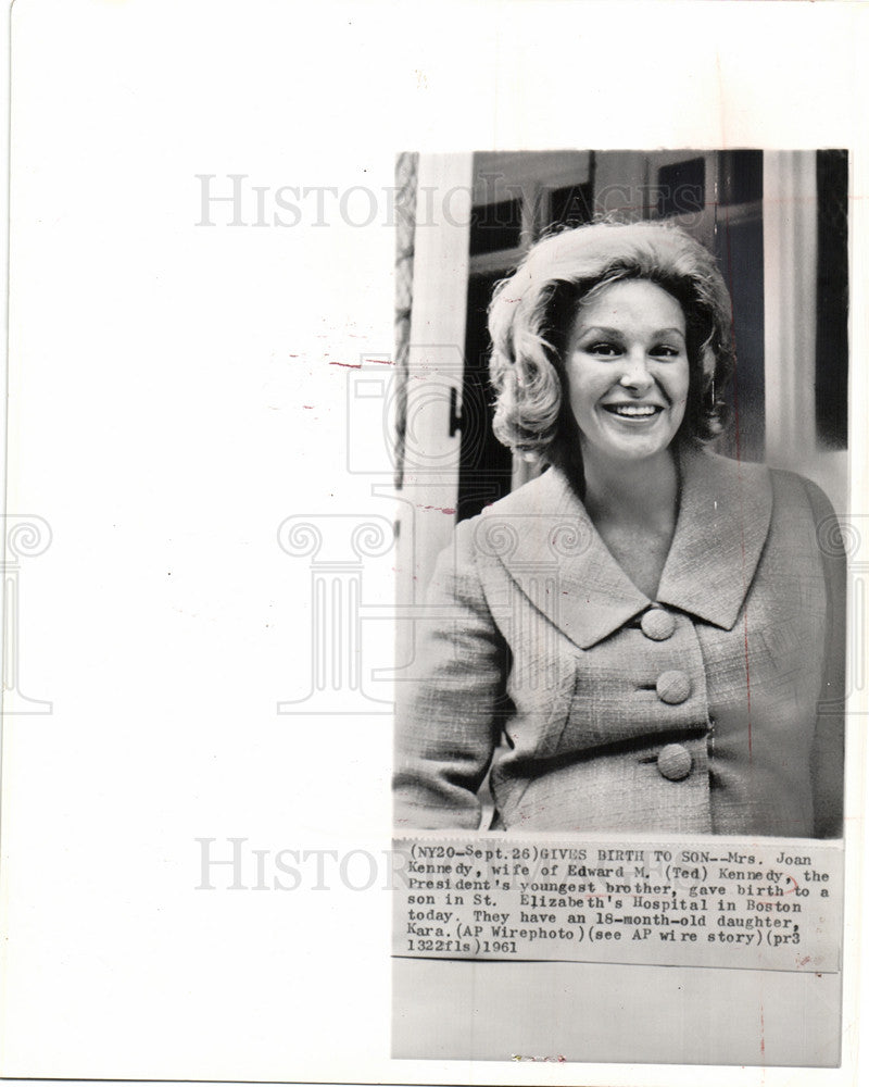 1961 Press Photo Mrs. Joan Kennedy gives birth to son - Historic Images