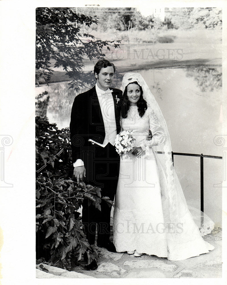 1973 Press Photo Mr. Mrs. Ernest A. Jones III - Historic Images
