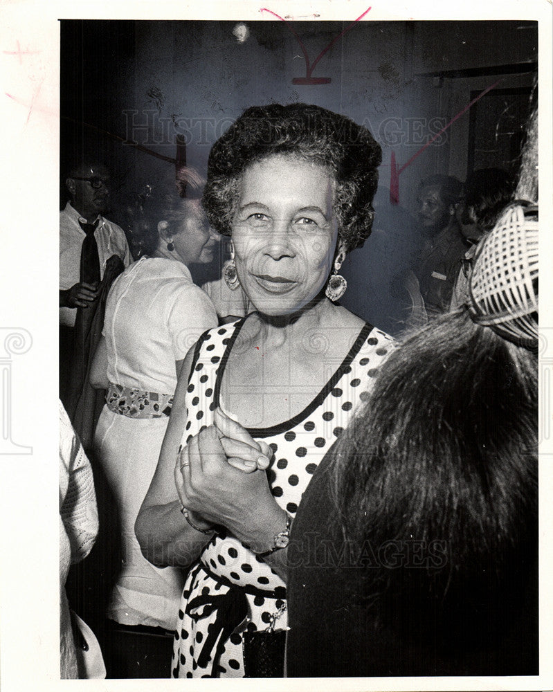 1971 Press Photo Clara Jones Director - Historic Images