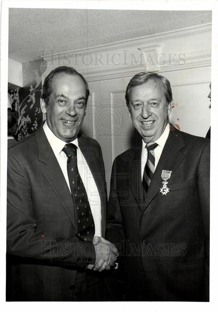 1985 Press Photo Wesley Johnson Economic club President - Historic Images