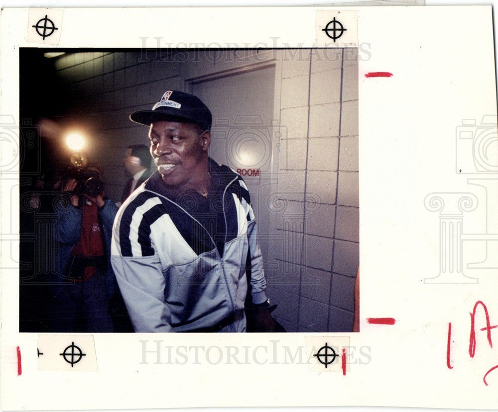 1990 Press Photo Vinnie Johnson Pistons'95-86 exhibitio - Historic Images