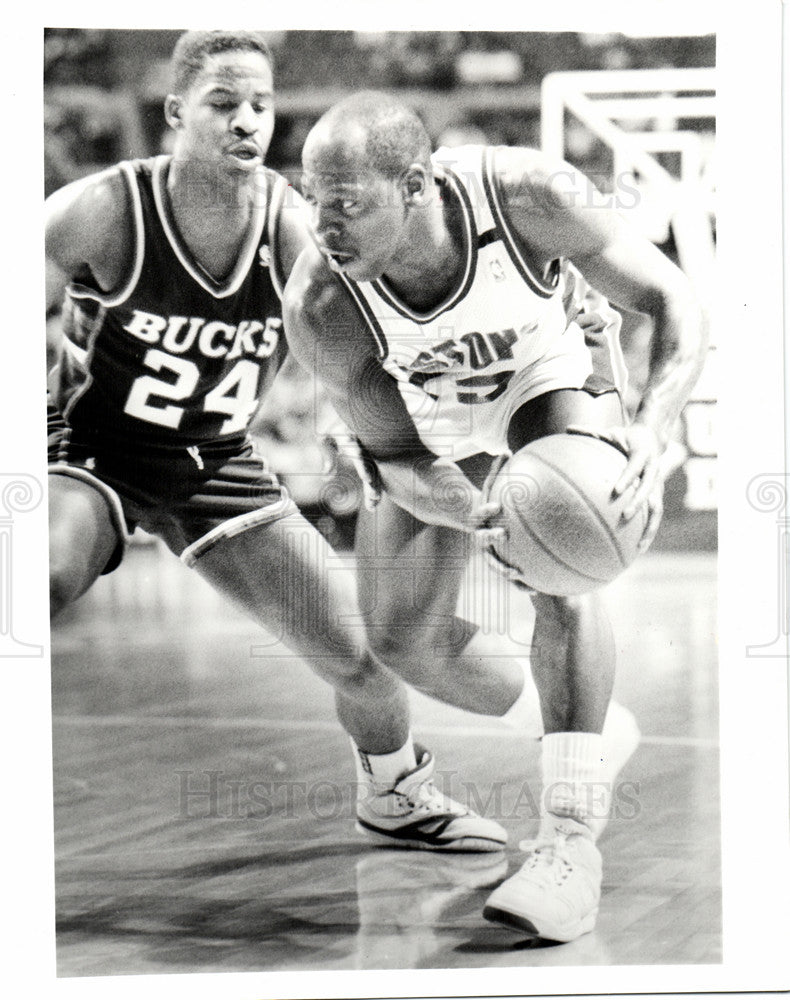 1991 Press Photo Vinnie Johnson Basketball Player - Historic Images