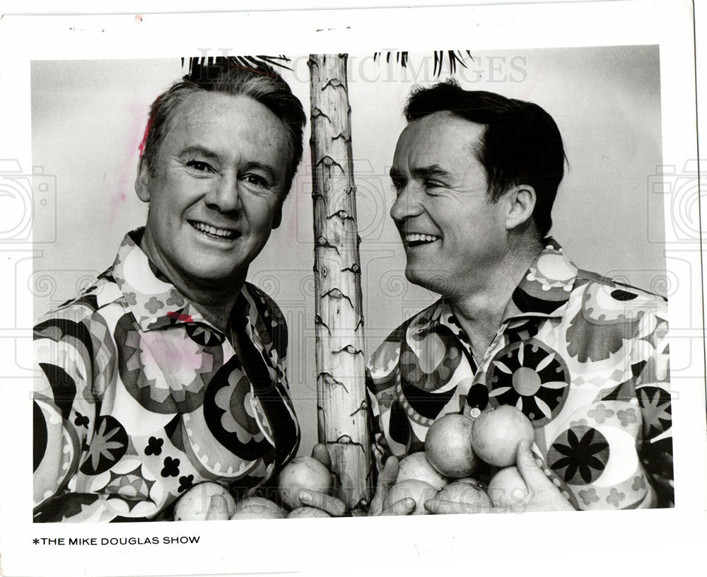 1970 Press Photo mike douglas show talkshow host - Historic Images