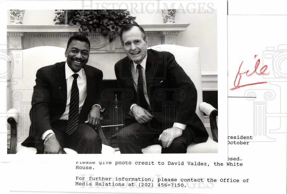 Press Photo Robert L. Johnson - Historic Images