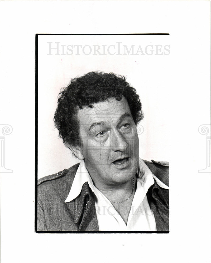 1977 Press Photo Ray Johnson Stickup 7-Eleven store - Historic Images