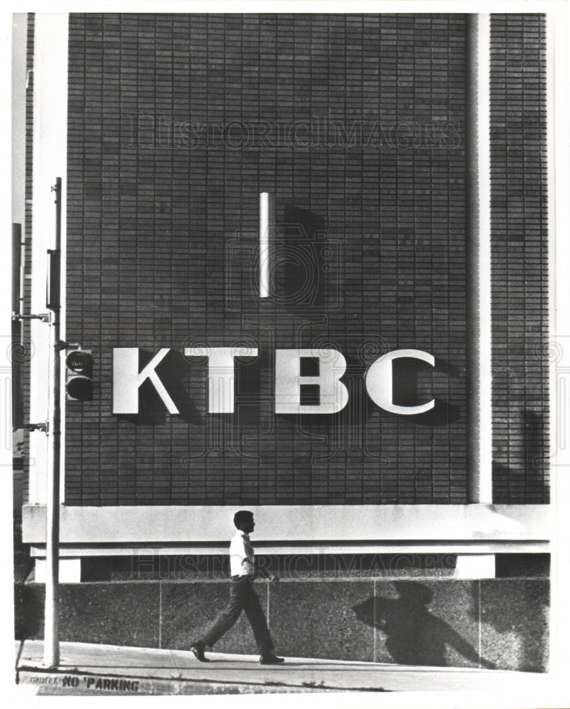 Press Photo KTBC television station - Historic Images