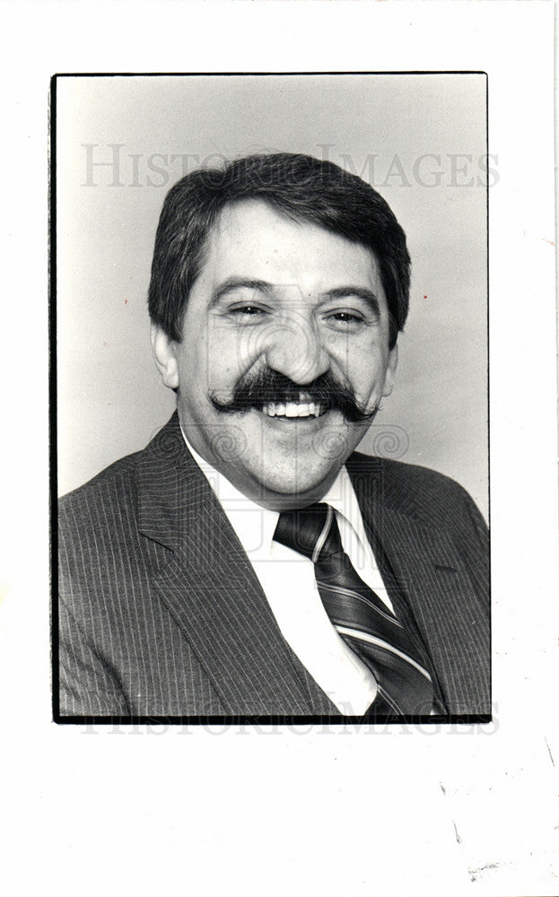 1982 Press Photo Joe Jordane Frankenstein Metro Airport - Historic Images