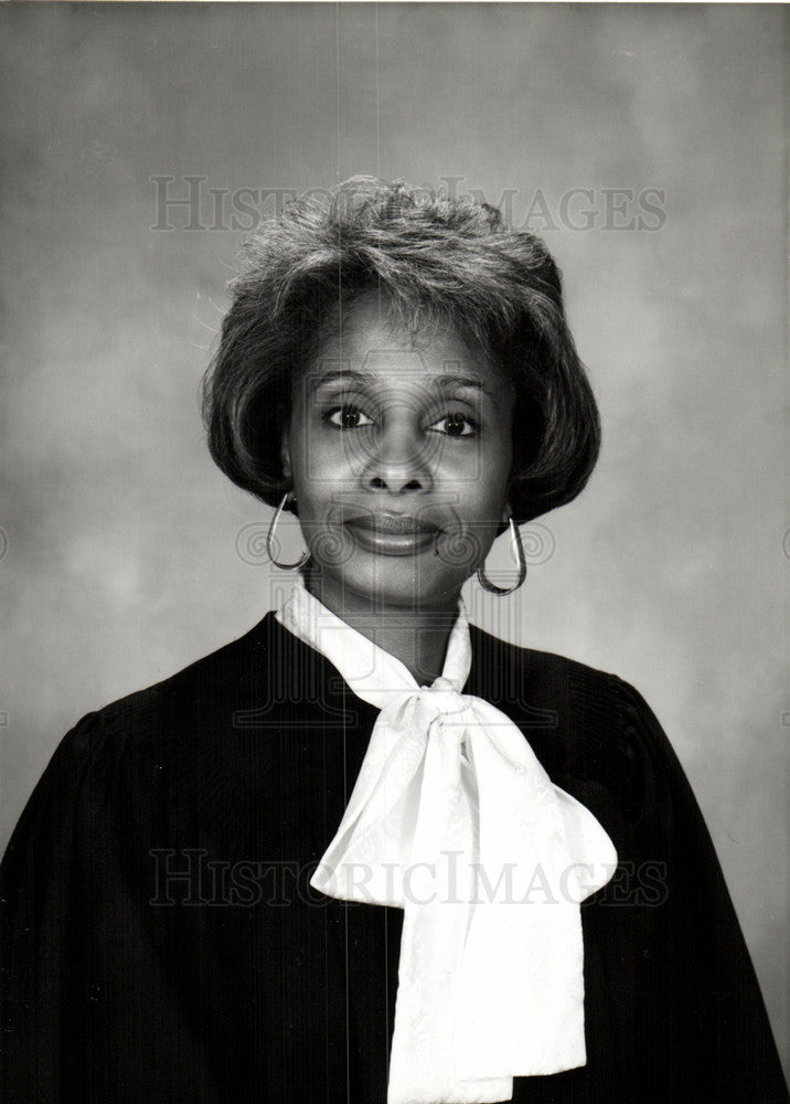 1990 Press Photo Detroit Judge Vera Massey Jones Court - Historic Images